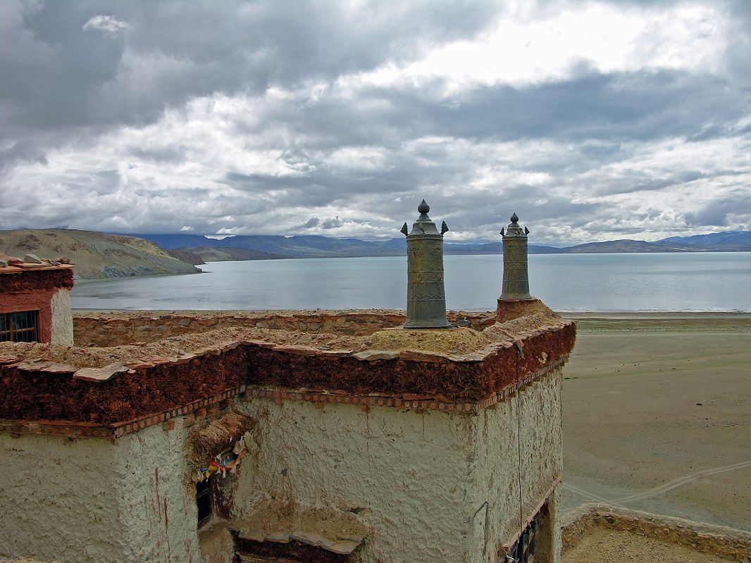 Tibet Kailash 07 Manasarovar 12 Chiu Gompa with Lake